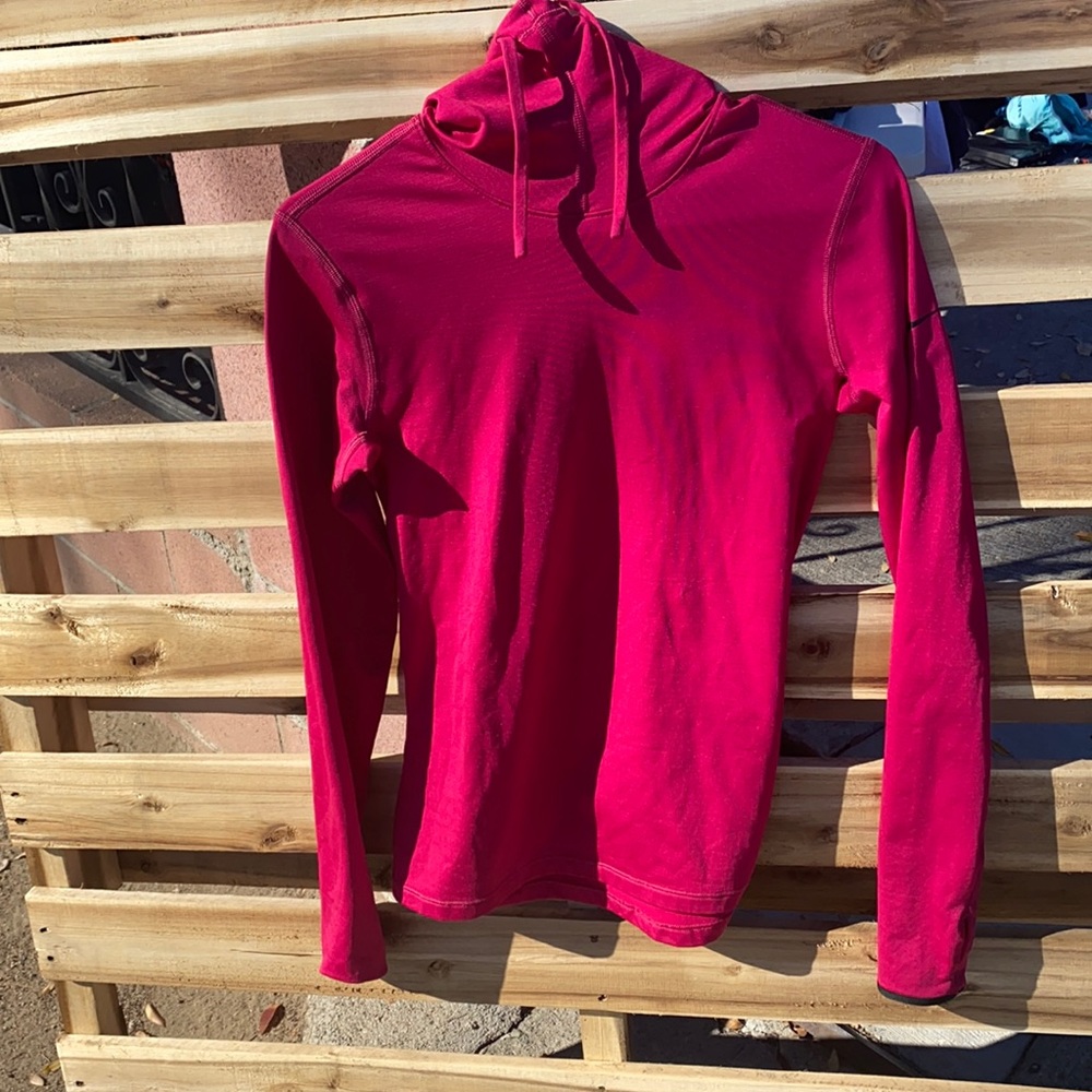 Nike dri-fit pullover